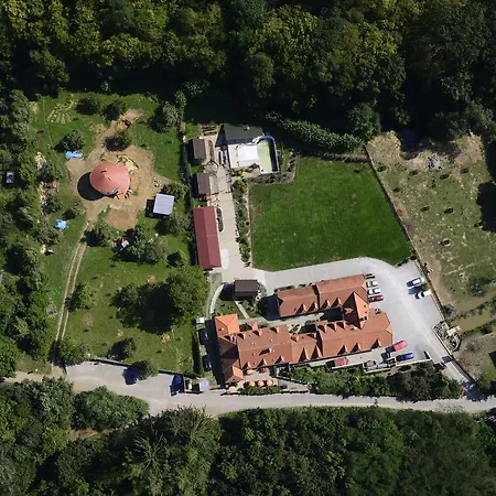 Kadlcuv Mlyn Casa de hóspedes Brno
